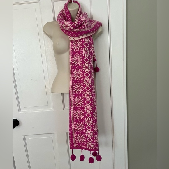 Bloomingdales Cashmere Wool Nordic Alpine Pom Poms Scarf Hot Pink Ivory Soft New - Picture 7 of 12